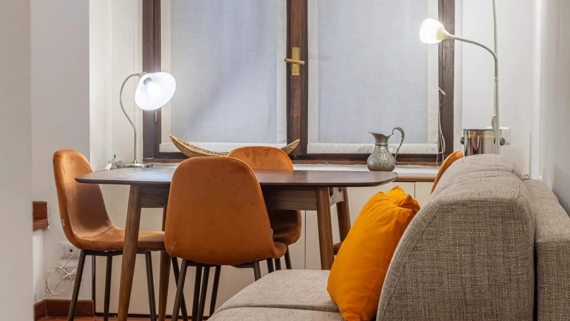 Santa Sofia - Mercalli Cozy Apartment Milano 0*,